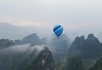 乐天热气球英西峰林基地第 1 张图片