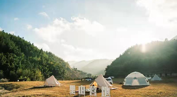 里山星空帐篷营地
