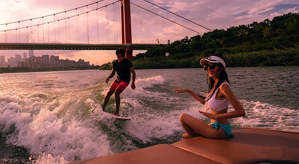 南宁暮豚尾波冲浪俱乐部