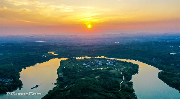 松果野奢露营地