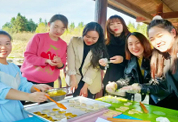 花田厝鲜花艺术小镇第 8 张图片