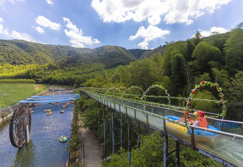 长兴龙川峡谷漂流第 10 张图片