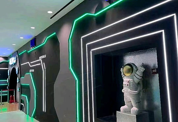 奇幻悬空玻璃剧场第 3 张图片