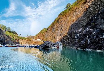 章氏矿坑冰城旅游区第 34 张图片