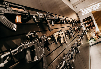 中疆国域实弹射击俱乐部(沈阳K11购物艺术中心店)第 17 张图片