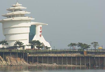 燕山陵塔第 1 张图片