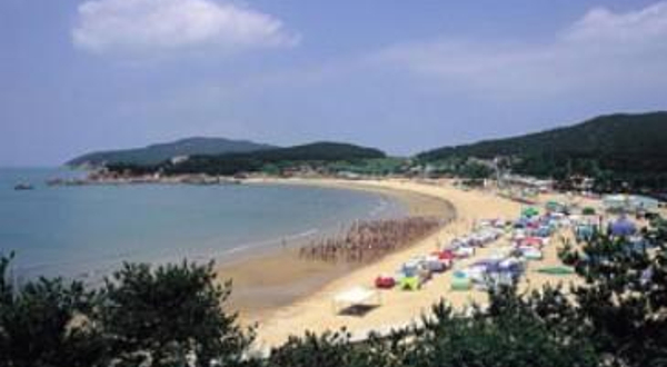 乙旺里海水浴场