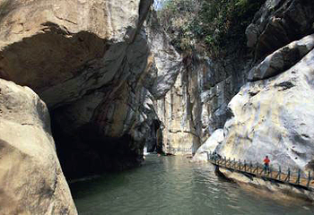 高岩大峡谷第 1 张图片