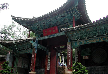 玉峰寺第 2 张图片