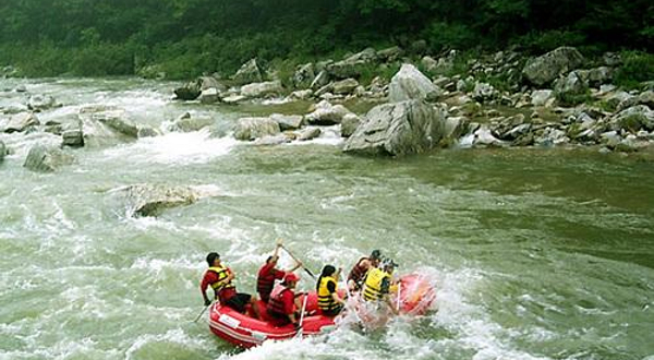 金堂溪谷漂流探险