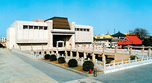 土山东汉彭城王墓