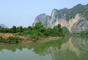 龙州花山岩第 1 张图片
