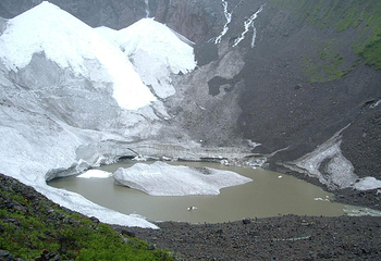 高山冰碛湖第 1 张图片