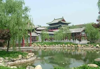 萧家花园第 1 张图片