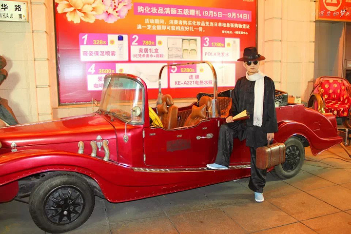 2017上海最繁华的一条街,人很多很多_南京路