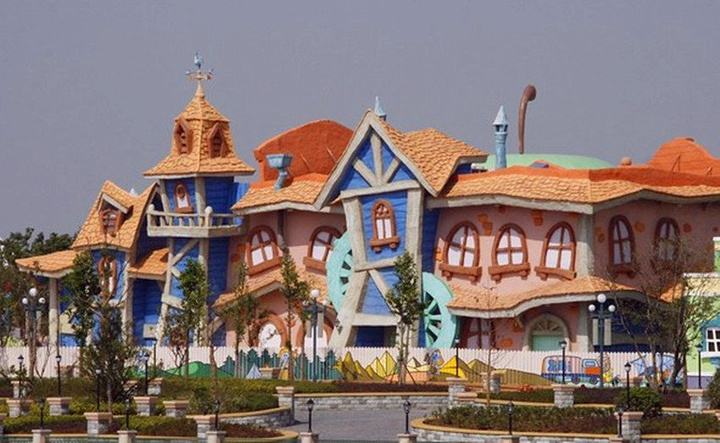 最喜欢玩方特了,非常的刺激啊,喜欢刺激的朋友一定要来玩.