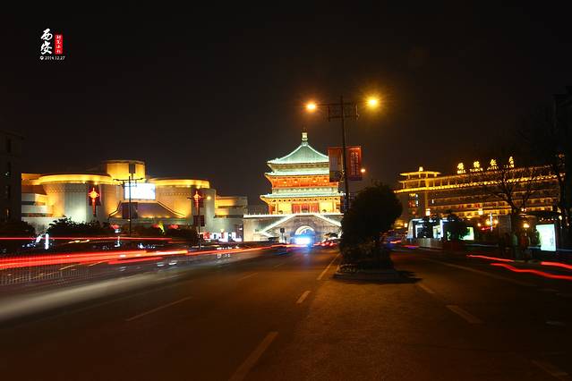钟楼夜景