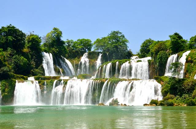 德天跨国瀑布景区