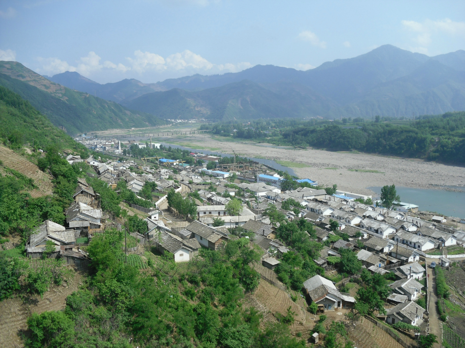 云峰大坝,旅游攻略,自助游,自驾游,自由行,游玩攻略指南 移动版