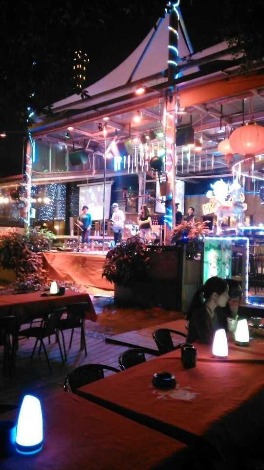 鹭江夜游海上甜品屋