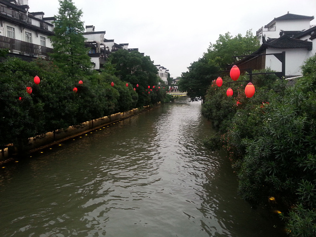 华西村人均收入_2018南京人均(3)