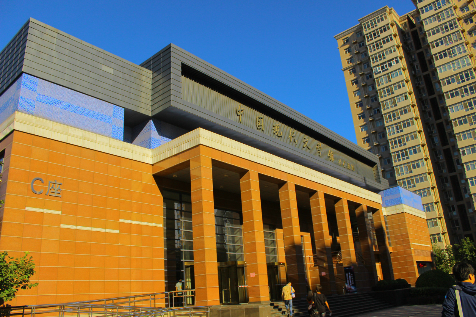 【建议游玩时间】3-6小时,博物馆注定不能走马观花的看,要耐下心来