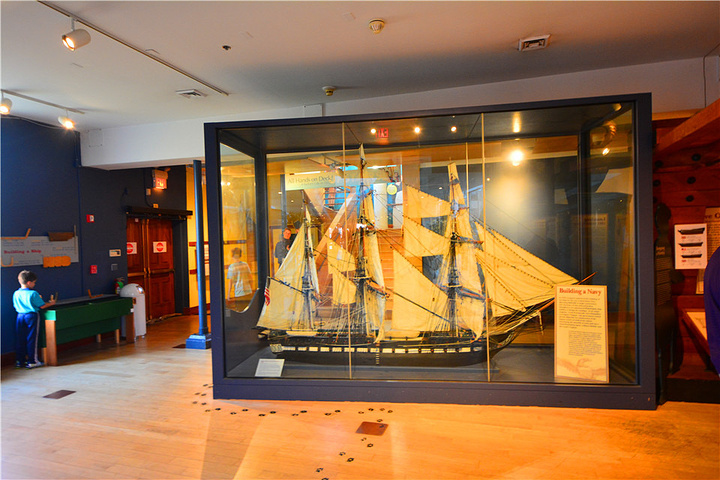 2017.玩,有各种各样互动的活动,边上也有几张小