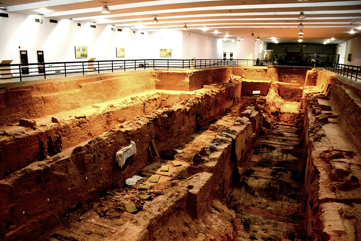 9901陪葬坑9901陪葬坑9901陪葬坑9901陪葬坑秦始皇陵之前这是一个大殿