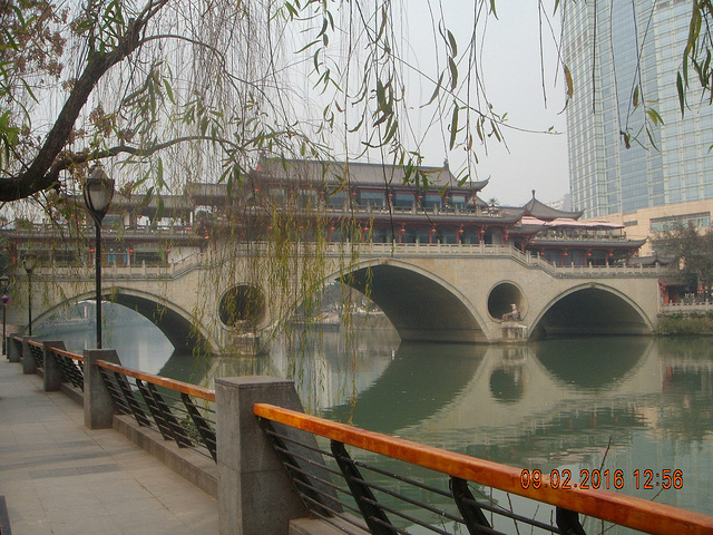 贵州安顺旅游景点_2018年安顺旅游收入(2)