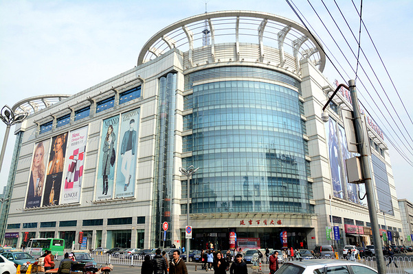 电话:0433-2508789 地址:延吉市光明街608号 推荐星级: 位于市中心,是