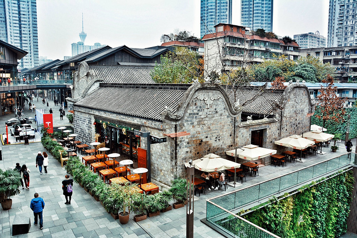 难道说景区真的没东西可吃了吗不过后来无论是春熙路还是太古里的