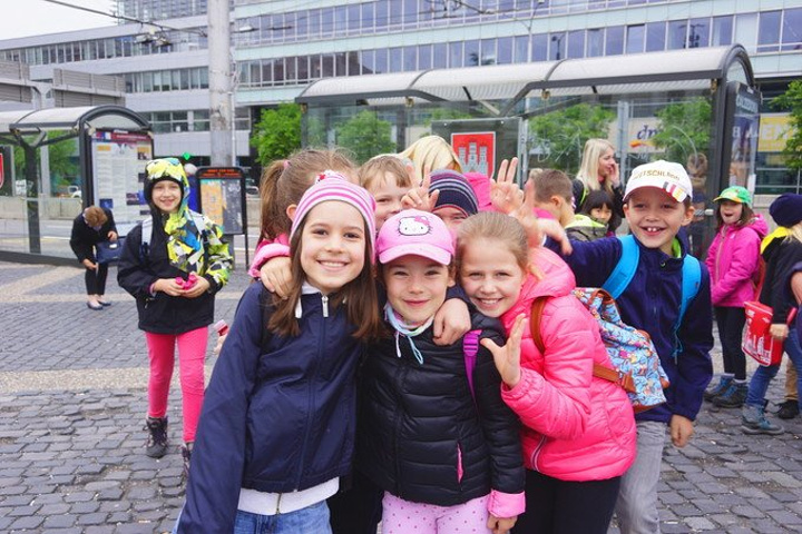 2017斯洛伐克总统府广场,总统府建于18世纪,上