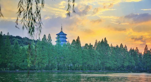 忆江南,最忆是杭州