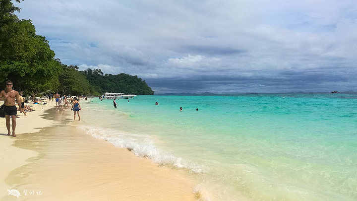 泡泡水,发发呆,凹凹造型可以,但如果要说有什么特别之处,也想不出