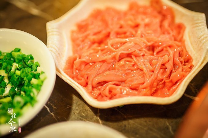 西成高铁开通啦!元旦三天去哪儿玩?西安成都一