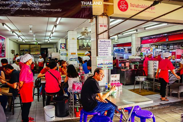 红大哥水门鸡饭