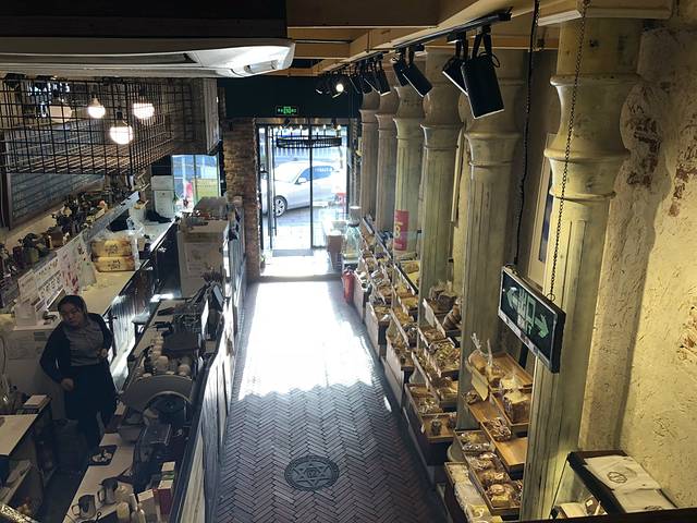 BREAD'N福来天蛋糕·咖啡(统一路店)