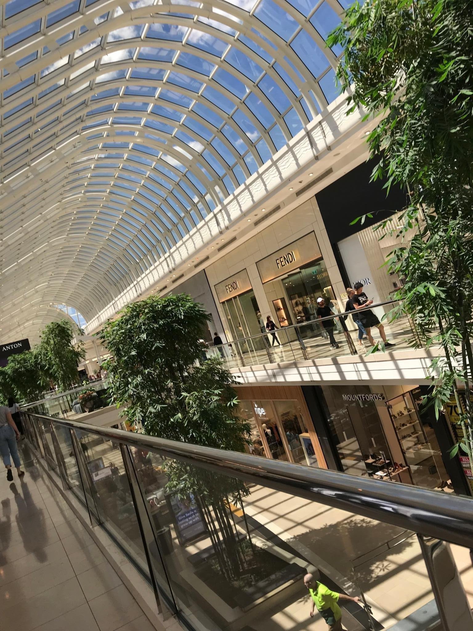 想买奢侈品可以去chadstone这里可以逛一天
