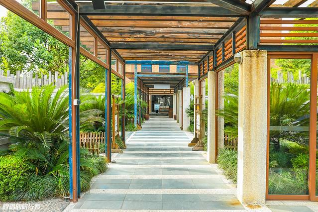 金凤凰温泉度假村