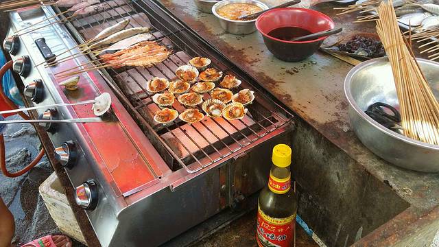 涠洲岛海滩大排档