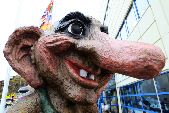 抵达霍宁斯瓦格