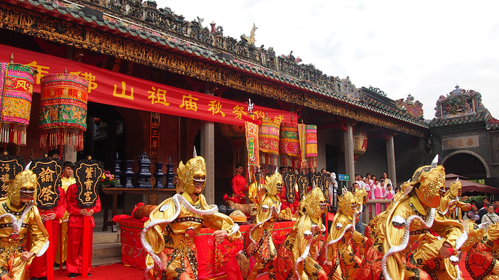 2022佛山祖庙游玩攻略,观看舞狮表演的人很多，建议...【去哪儿攻略】
