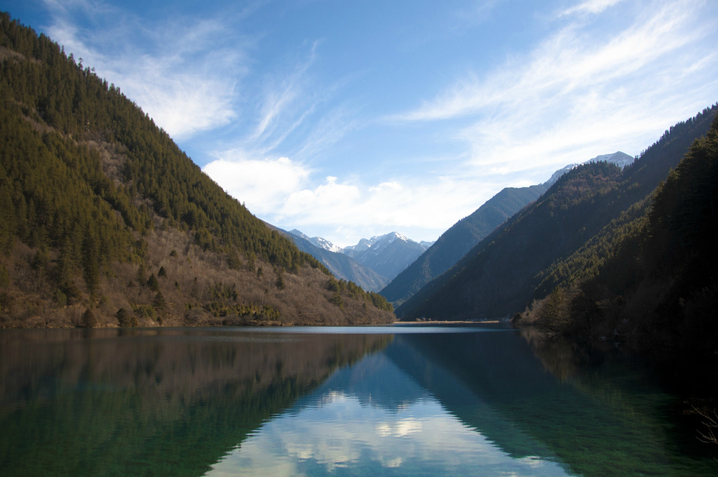 特别说明九寨沟每年得11月底到次年4月1日都是淡季步行栈道关闭所有