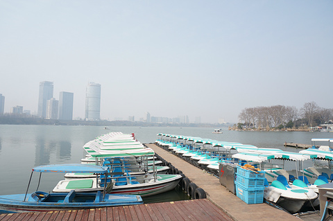 玄武湖旅游景点攻略图