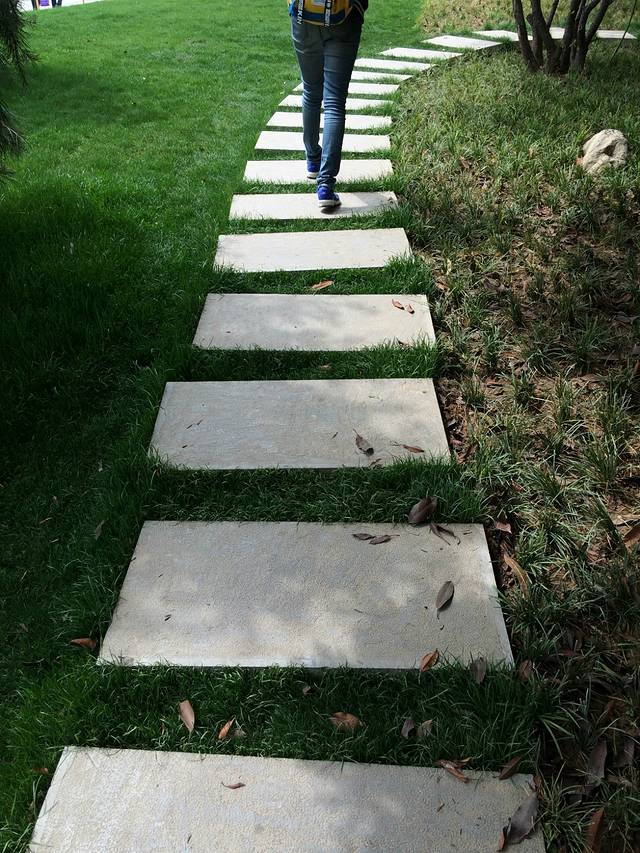 西安城墙环城公园(莲湖路)