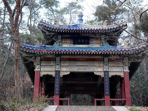 蒋介石墓址正气亭旅游景点图片