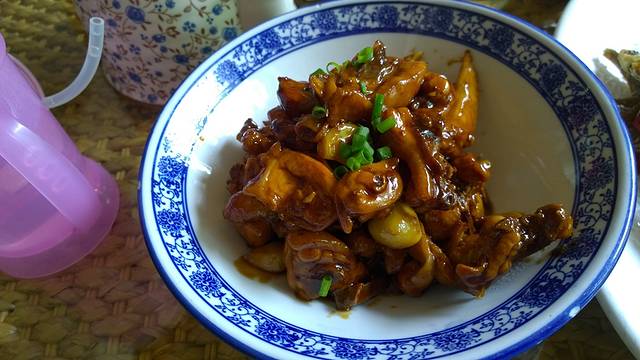 醋炒鸡(这道醋味恰到好处,小妞超级爱吃,并因酸味而命名其为"番茄鸡鸡