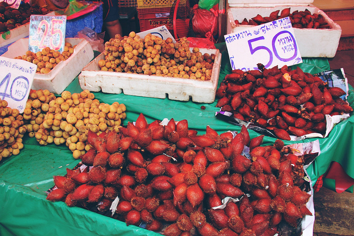 清迈瓦落落市场