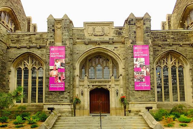 多伦多大学圣乔治校区