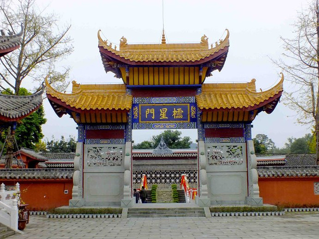 2024张飞庙又称汉桓侯祠,是全国重点文物保护单位。明清时,阆中代行四川临时省会17年,在这里共举行乡试四科_汉桓侯祠-评论-去哪儿攻略